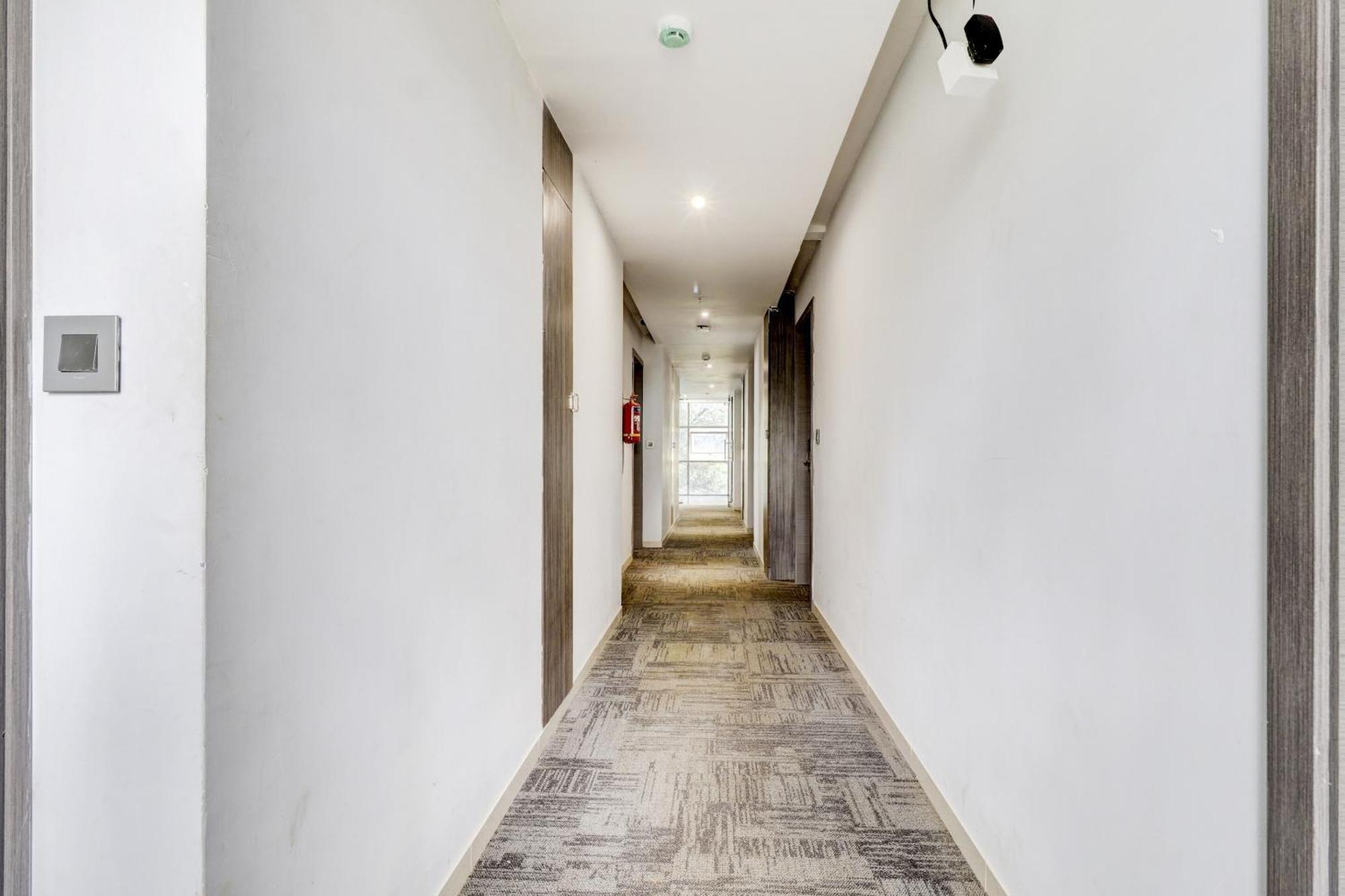 Super Sleek Townhouse Galexia Hotel And Resorts Bangalore Exterior photo